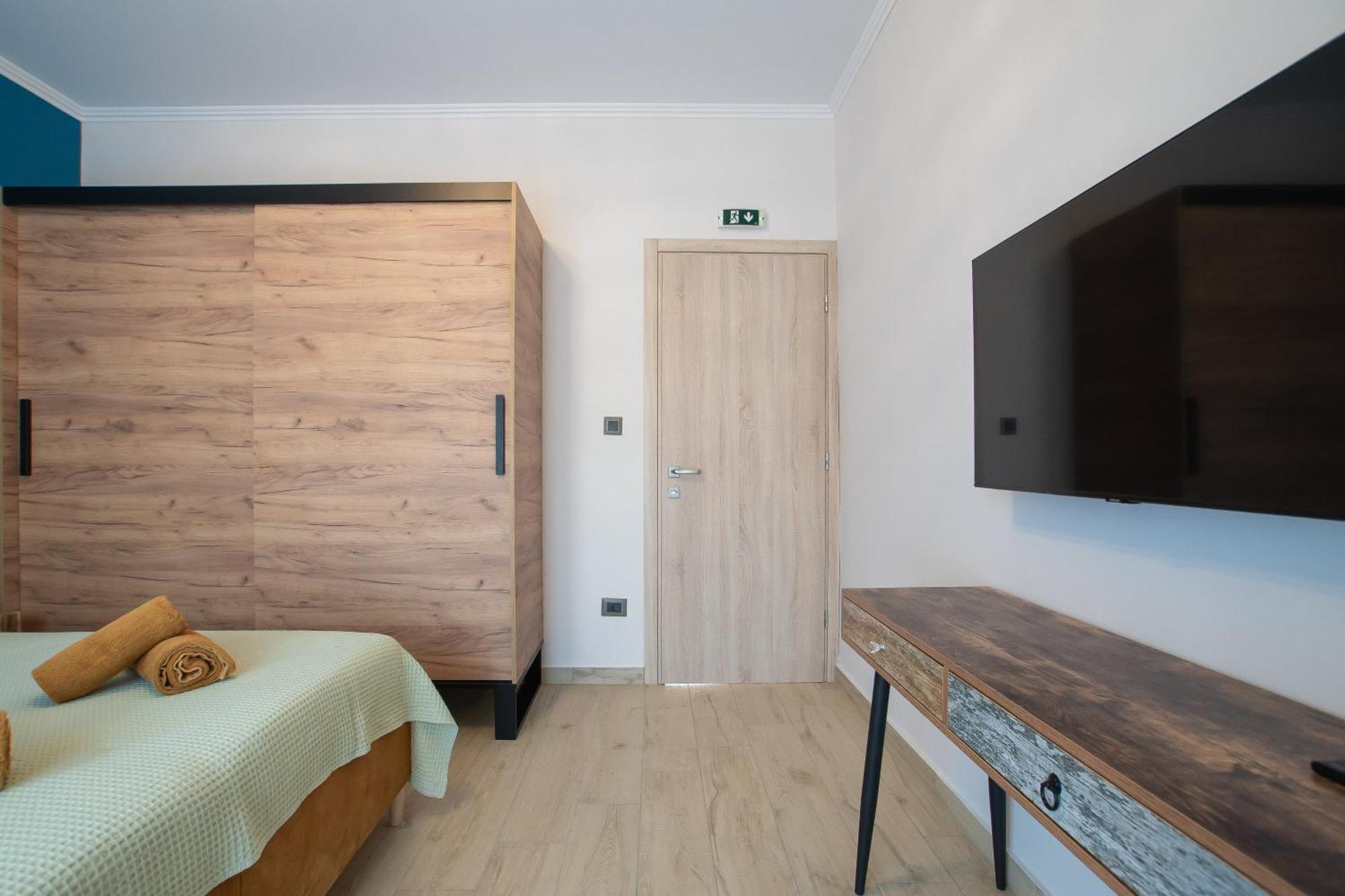 Elegance Suites Plataria Ngoại thất bức ảnh